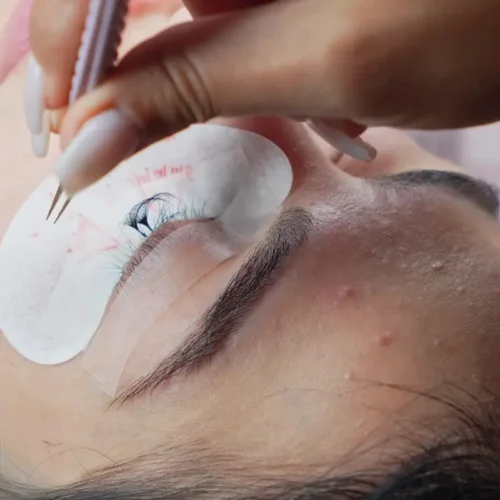 Fluffy Doll Eye en Mega Volumen - Fluffy Co. Studio in Miami